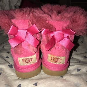 Toddler ugg pink bailey bow boots